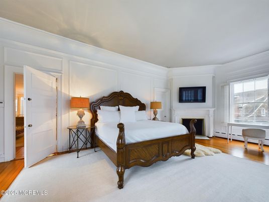 Bedroom, Fireplace, Interior, Wood Texture Flooring