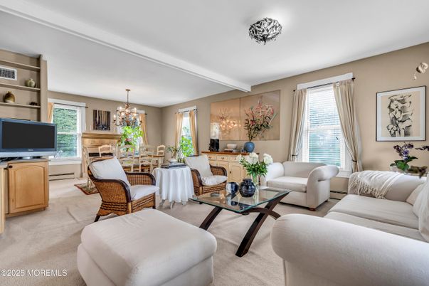 Chandelier, Dining room, Interior, Living room