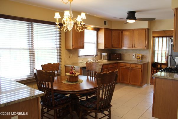 Chandelier, Dining room, Interior, Kitchen