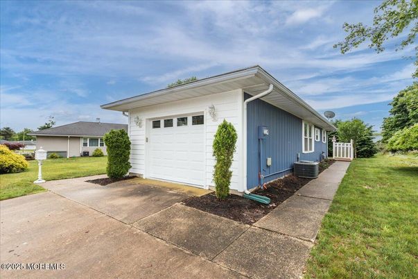 Backyard, Detached Garage, Exterior