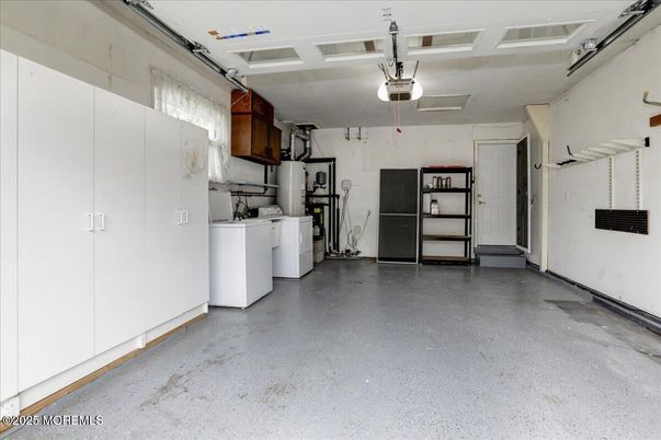 Garage, Interior, Washer