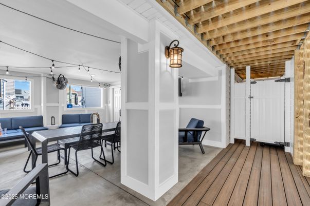 Dining room, Interior