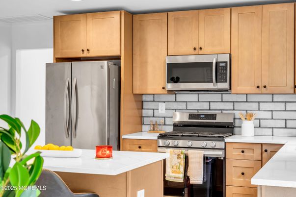 Interior, Kitchen, Stainless Steel Appliances