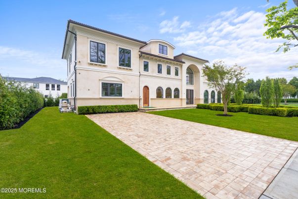 Backyard, Exterior, Facade, French Provincial