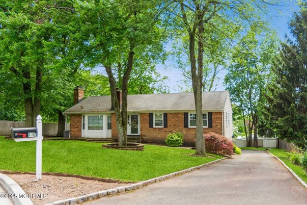Attached, Exterior, Facade, Brick Facade, Cape Cod