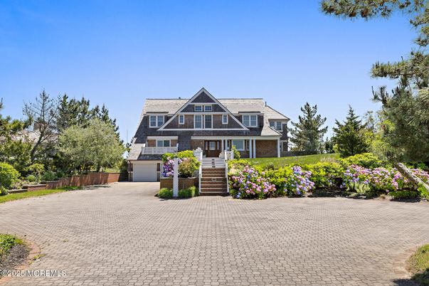 Attached, Exterior, Facade, Brick Facade, Cape Cod