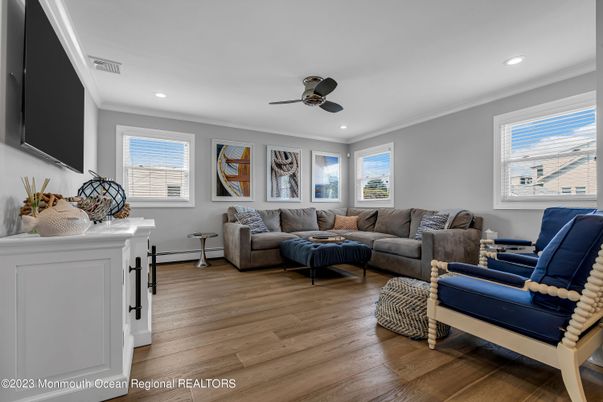 Interior, Living room, Recessed Lighting, Wood Texture Flooring
