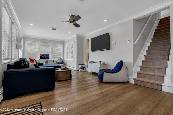 Interior, Living room, Recessed Lighting, Wood Texture Flooring