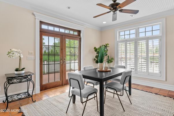 Dining room, Interior, Recessed Lighting