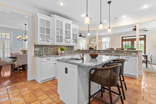 Chandelier, Dining room, Interior, Kitchen, Pendant Lights, Recessed Lighting
