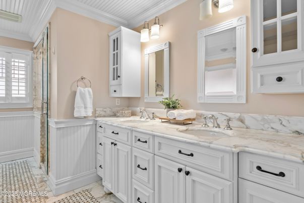 Bathroom, Dual Sink Vanities, Glass Shower, Interior