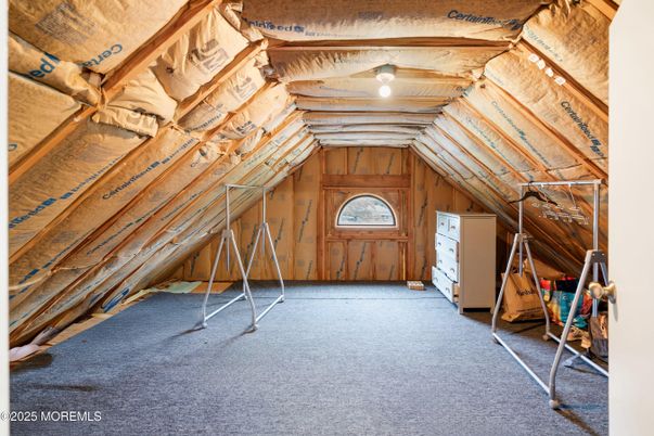Empty room, Interior, Wooden Beams, Wooden Ceilings, Wooden Walls