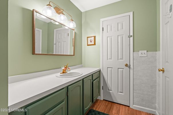 Bathroom, Interior, Wood Texture Flooring