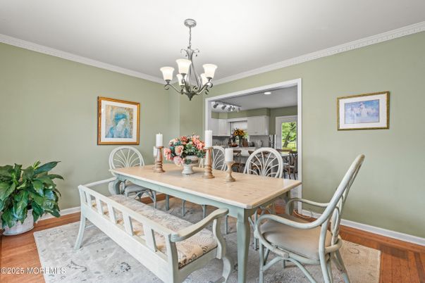 Chandelier, Dining room, Interior, Kitchen, Wood Texture Flooring