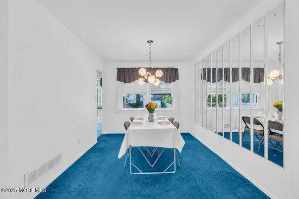 Chandelier, Dining room, Interior, Pendant Lights