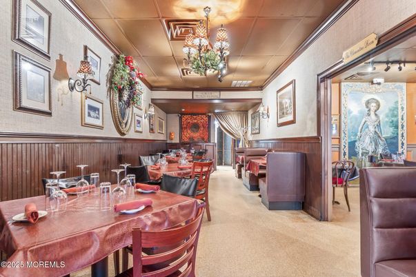 Chandelier, Dining room, Interior, Recessed Lighting