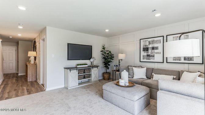 Interior, Living room, Recessed Lighting, Wood Texture Flooring