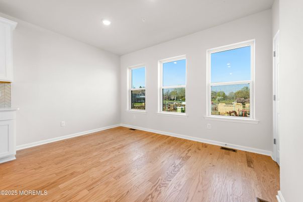 Empty room, Interior, Recessed Lighting, Water, Wood Texture Flooring