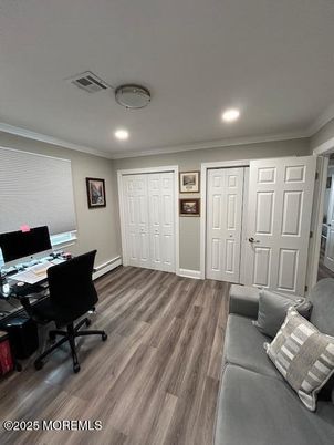 Home Office, Interior, Recessed Lighting, Wood Texture Flooring