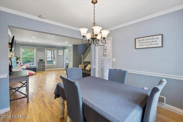 Chandelier, Dining room, Interior, Recessed Lighting, Wood Texture Flooring