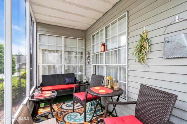 Exterior, Interior, Sun Room