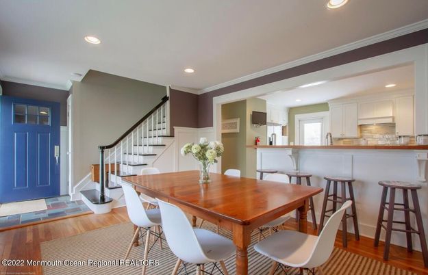 Dining room, Interior, Kitchen, Recessed Lighting, Wood Texture Flooring