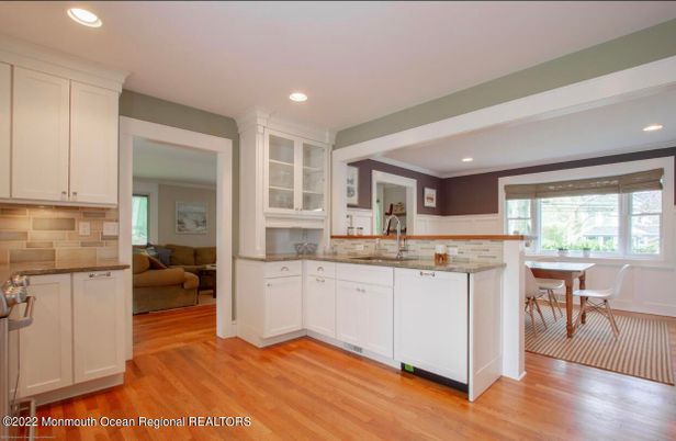 Dining room, Interior, Kitchen, Recessed Lighting, Wood Texture Flooring