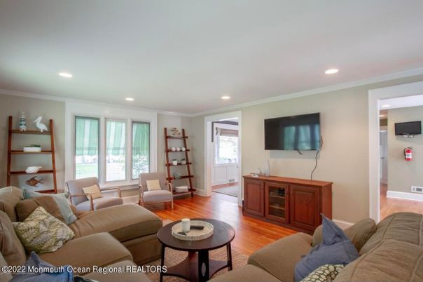 Interior, Living room, Recessed Lighting, Wood Texture Flooring