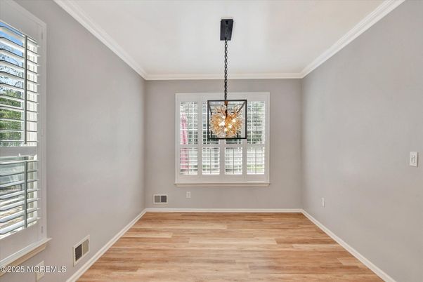 Empty room, Interior, Pendant Lights, Wood Texture Flooring