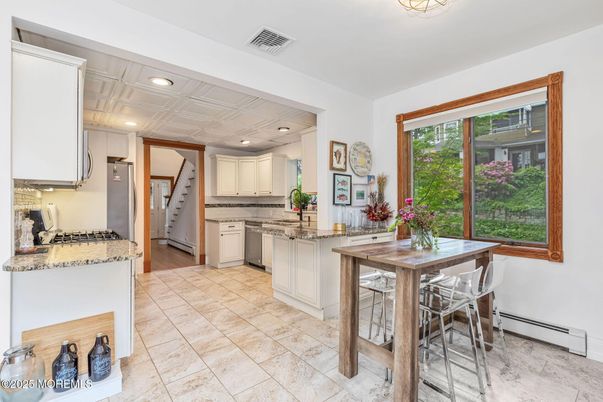 Dining room, Interior, Kitchen, Recessed Lighting