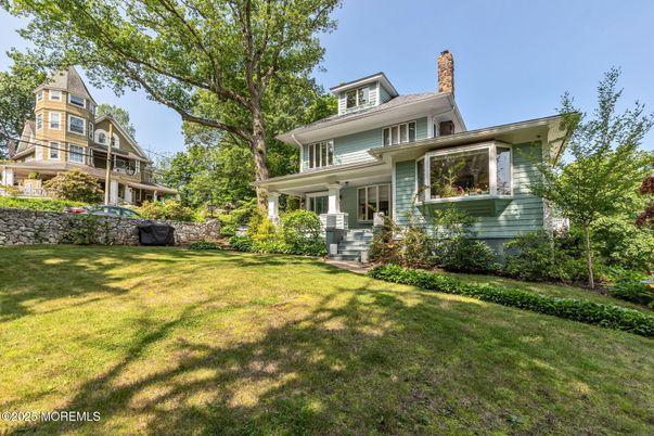 Backyard, Exterior, Facade, American Foursquare