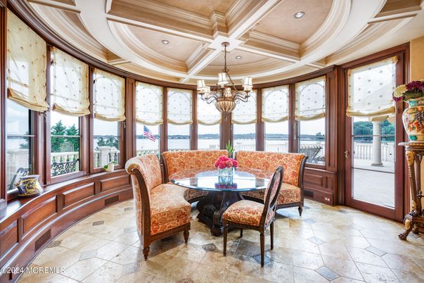 Chandelier, Dining room, Interior, Recessed Lighting, Water