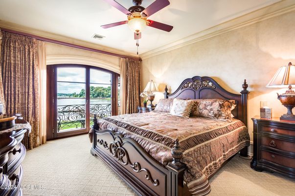 Bedroom, Interior, Water