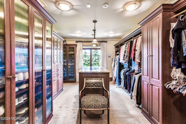 Interior, Walk-in Closets