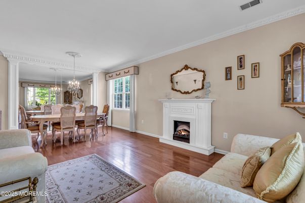 Chandelier, Dining room, Fireplace, Interior, Wood Texture Flooring