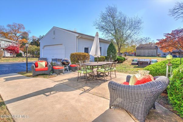 Backyard, Detached Garage, Exterior