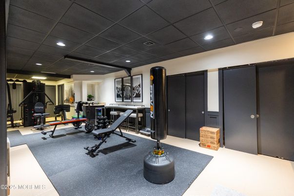 Fitness Equipment, Interior, Recessed Lighting