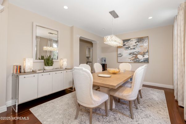 Chandelier, Dining room, Interior, Recessed Lighting, Wood Texture Flooring
