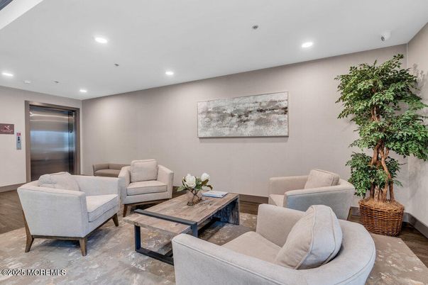 Elevator, Interior, Living room, Recessed Lighting