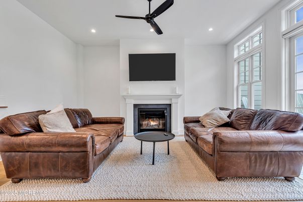 Fireplace, Interior, Living room, Recessed Lighting