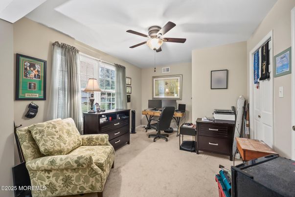 Home Office, Interior