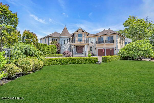 Backyard, Exterior, Facade, French Provincial