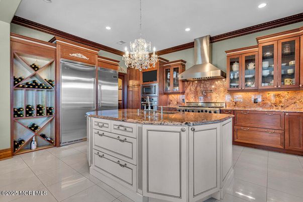 Chandelier, Interior, Kitchen, Recessed Lighting, Stainless Steel Appliances