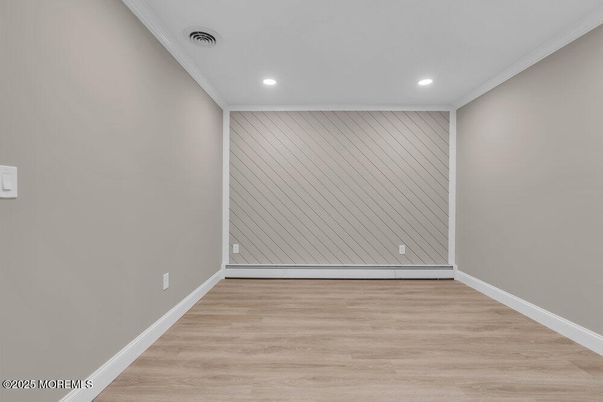 Empty room, Interior, Recessed Lighting, Wood Texture Flooring