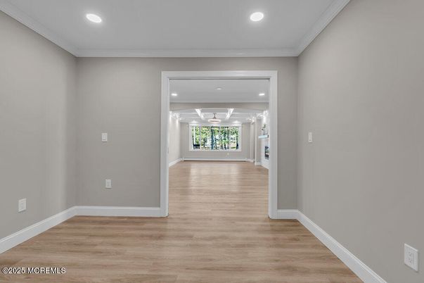 Empty room, Interior, Recessed Lighting, Wood Texture Flooring