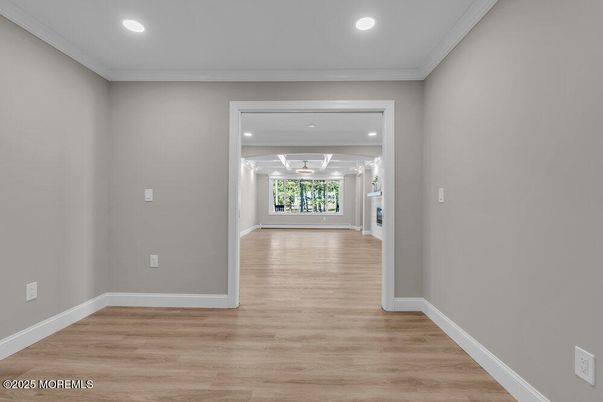 Empty room, Interior, Recessed Lighting, Wood Texture Flooring