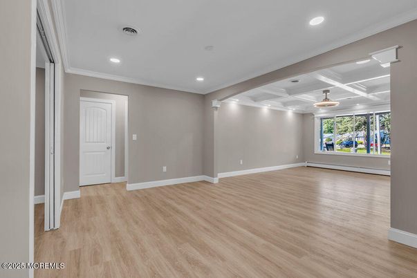 Empty room, Interior, Recessed Lighting, Wood Texture Flooring