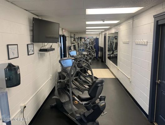 Fitness Equipment, Interior, Recessed Lighting