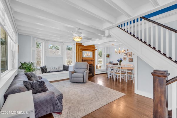 Chandelier, Dining room, Interior, Living room, Wood Texture Flooring