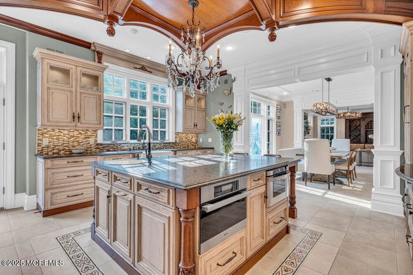 Chandelier, Dining room, Interior, Kitchen, Recessed Lighting, Wooden Beams, Wooden Ceilings